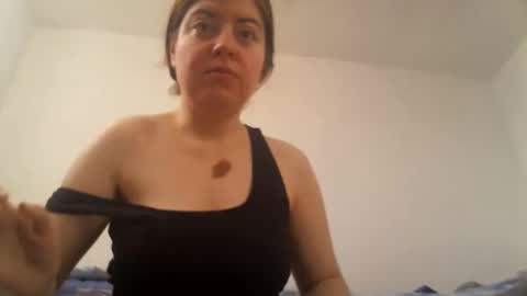 Snapshot of sexynyu18 chatting on April 19, 2026, 5:18 am Alex online show from April 19, 2026, 5:18 am