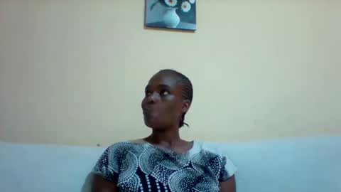 Snapshot of sexyqueen3457132 chatting on January 14, 2025, 8:41 am DOVY ACHIENG online show from January 14, 2025, 8:41 am