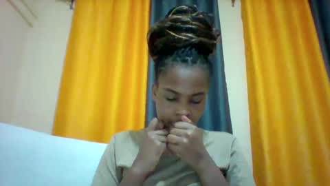 Snapshot of sexyqueen3457132 chatting on March 4, 2025, 9:00 pm DOVY ACHIENG online show from March 4, 2025, 9:00 pm