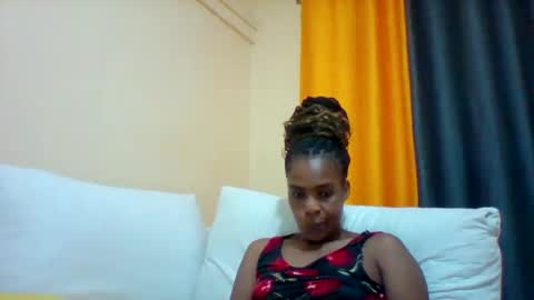 Snapshot of sexyqueen3457132 chatting on March 5, 2025, 6:34 pm DOVY ACHIENG online show from March 5, 2025, 6:34 pm