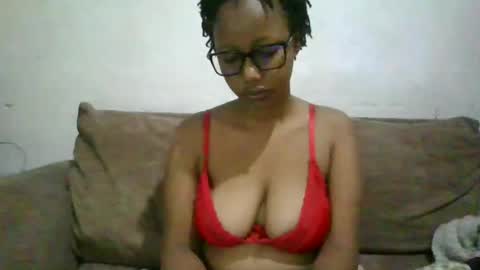 sexyred1738 online show from June 17, 2026, 6:16 am