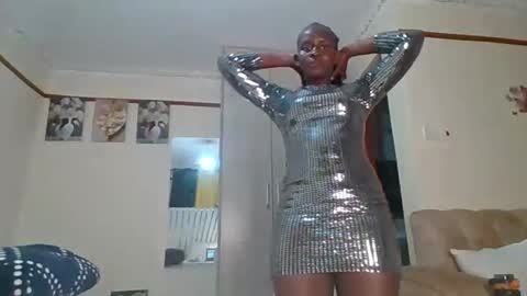 sexyreddebony online show from January 16, 2025, 7:31 pm