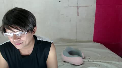 Snapshot of sexyseductionxx chatting on February 6, 2025, 12:37 pm carl online show from February 6, 2025, 12:37 pm