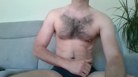 sexyslvs online show from April 26, 2026, 11:41 am