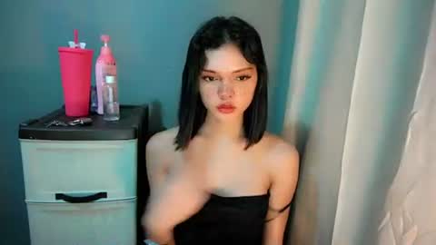 sexytight_tanya online show from October 27, 2025, 4:22 pm