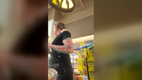 sexytillygurl online show from May 3, 2026, 7:42 pm