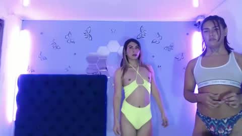 Snapshot of sexytrans_hot999 chatting on December 19, 2024, 11:14 pm sexytrans_hot999 online show from December 19, 2024, 11:14 pm