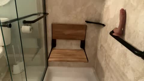 Smooth bi guy online show from March 6, 2026, 7:05 am