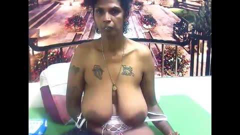 Snapshot of sexyva4u2luv chatting on February 12, 2025, 10:04 pm sexyva4u2luv online show from February 12, 2025, 10:04 pm