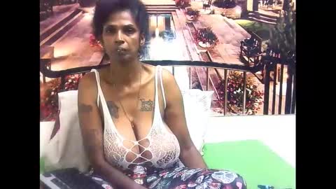 Snapshot of sexyva4u2luv chatting on February 13, 2025, 6:09 am sexyva4u2luv online show from February 13, 2025, 6:09 am