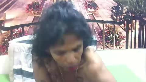 Snapshot of sexyva4u2luv chatting on February 24, 2025, 6:49 am sexyva4u2luv online show from February 24, 2025, 6:49 am