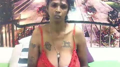 Snapshot of sexyva4u2luv chatting on February 26, 2025, 6:15 am sexyva4u2luv online show from February 26, 2025, 6:15 am
