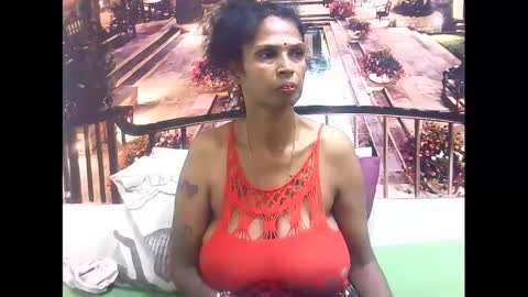 Snapshot of sexyva4u2luv chatting on March 7, 2025, 6:54 pm sexyva4u2luv online show from March 7, 2025, 6:54 pm
