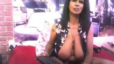 sexyva4u2luv online show from December 19, 2025, 10:17 pm