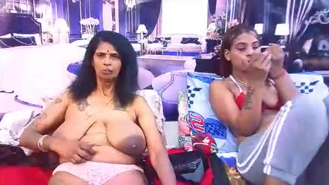 sexyva4u2luv online show from February 13, 2026, 8:32 am