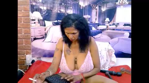 Snapshot of sexyva4u2luv chatting on April 27, 2026, 10:02 am sexyva4u2luv online show from April 27, 2026, 10:02 am