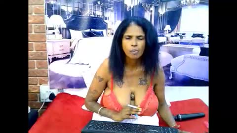 Snapshot of sexyva4u2luv chatting on April 30, 2026, 7:09 pm sexyva4u2luv online show from April 30, 2026, 7:09 pm