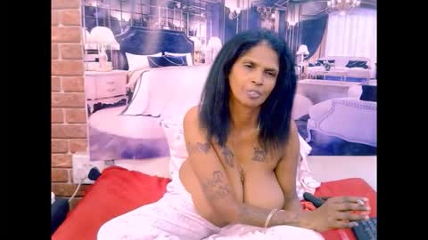 Snapshot of sexyva4u2luv chatting on April 30, 2026, 8:57 pm sexyva4u2luv online show from April 30, 2026, 8:57 pm