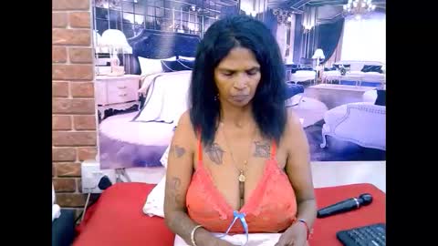 Snapshot of sexyva4u2luv chatting on May 4, 2026, 5:25 am sexyva4u2luv online show from May 4, 2026, 5:25 am