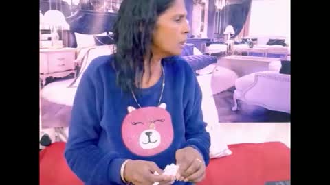 Snapshot of sexyva4u2luv chatting on May 19, 2026, 5:36 am sexyva4u2luv online show from May 19, 2026, 5:36 am