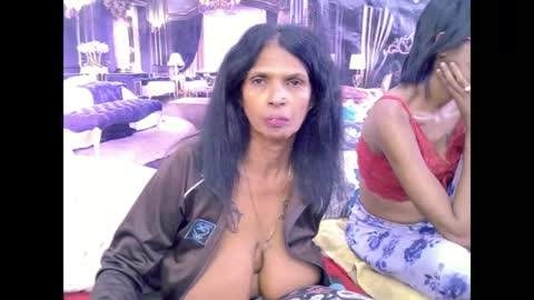 Snapshot of sexyva4u2luv chatting on June 28, 2026, 12:27 am sexyva4u2luv online show from June 28, 2026, 12:27 am