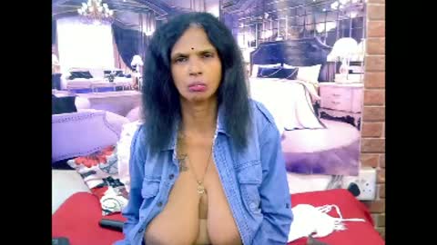 Snapshot of sexyva4u2luv chatting on June 30, 2026, 11:39 pm sexyva4u2luv online show from June 30, 2026, 11:39 pm