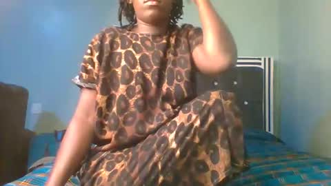 VIVIAN online show from October 1, 2025, 6:25 pm