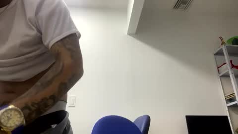 sexywhite_col online show from November 6, 2025, 7:09 am