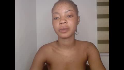 sexyxpeach online show from October 27, 2025, 2:59 am