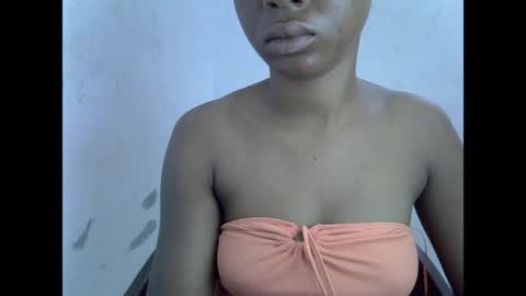 Snapshot of sexyxpeach chatting on April 22, 2026, 10:17 am sexyxpeach online show from April 22, 2026, 10:17 am