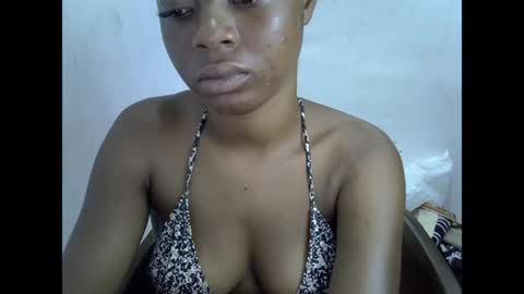 Snapshot of sexyxpeach chatting on April 24, 2026, 12:35 am sexyxpeach online show from April 24, 2026, 12:35 am