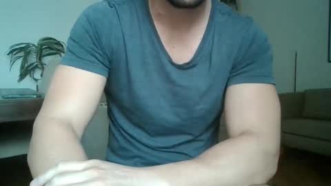 sexyyphilip online show from April 25, 2026, 6:49 pm