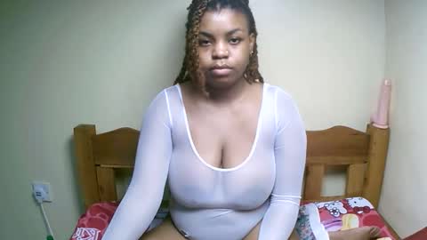 sexyyred_ online show from April 17, 2026, 3:48 pm