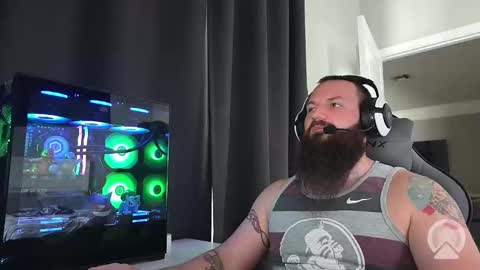 Snapshot of sflmarriedguy chatting on October 19, 2025, 5:46 pm SouthFloridaStr8guy online show from October 19, 2025, 5:46 pm