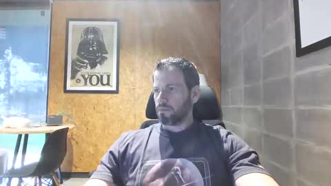 shad0w_hunter online show from February 18, 2025, 1:33 pm