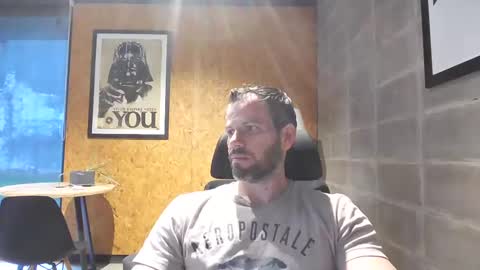 shad0w_hunter online show from February 24, 2025, 9:41 pm