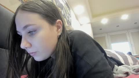 shadow_raffi online show from January 19, 2025, 1:33 pm