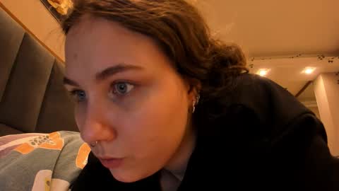 shadow_raffi online show from October 16, 2025, 3:29 am