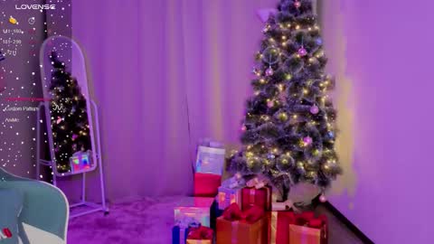 Lisa3 online show from December 17, 2025, 12:55 pm