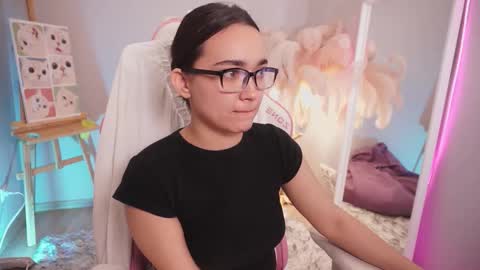 Snapshot of shadowlotus_ chatting on October 30, 2025, 6:48 am Lily online show from October 30, 2025, 6:48 am