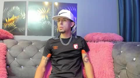shadowlustt online show from October 12, 2025, 1:43 pm
