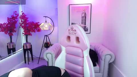Shady  online show from March 18, 2026, 8:01 pm