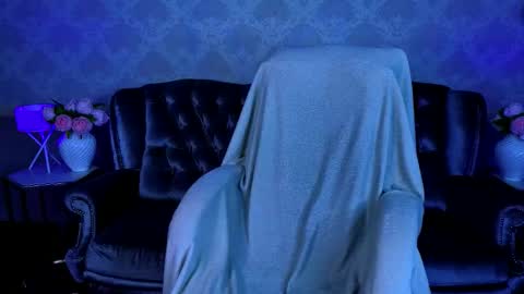 Snapshot of shame_lesss chatting on October 24, 2025, 5:48 am Lessi online show from October 24, 2025, 5:48 am