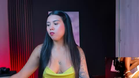 onlyfans shanabellucy online show from November 13, 2025, 5:23 pm
