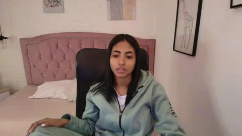 shanelle online show from November 17, 2025, 3:01 am