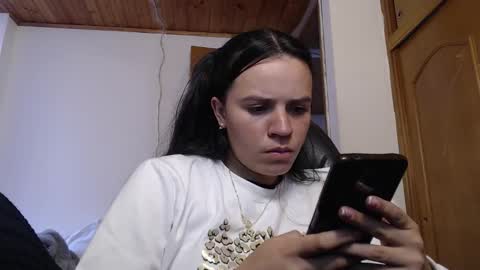 shanel_lozano online show from October 1, 2025, 9:10 pm