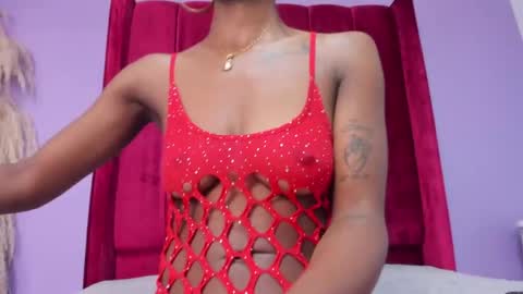 shanelle7 online show from May 23, 2026, 1:37 pm