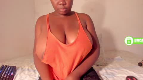 Snapshot of shaniblack chatting on February 8, 2025, 6:44 pm Danna online show from February 8, 2025, 6:44 pm
