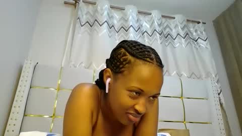 Snapshot of shanizz001 chatting on January 6, 2025, 2:37 am shanizz online show from January 6, 2025, 2:37 am