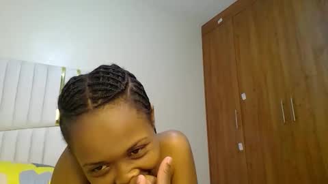 Snapshot of shanizz001 chatting on January 16, 2025, 8:14 pm shanizz online show from January 16, 2025, 8:14 pm